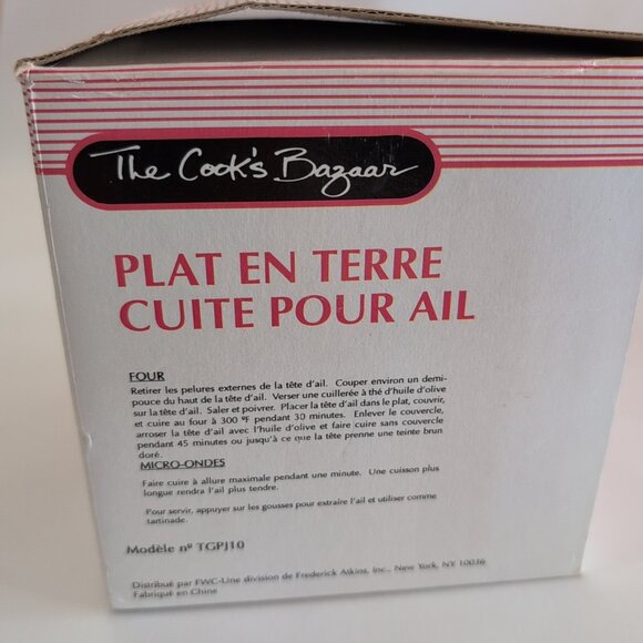 The Cook's Bazaar Terra Cotta Garlic Roaster New - Open Box - Picture 4 of 8